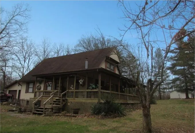 Mitchell, Lawrence County, IN House for sale Property ID: 418630224