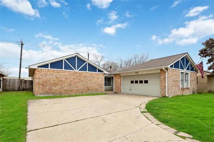 9842 Rocky Hollow Rd, La Porte, TX 77571 for Sale