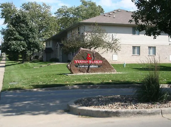 317 E Vernon Ave unit 15 - Normal, IL 61761 - Home For Rent