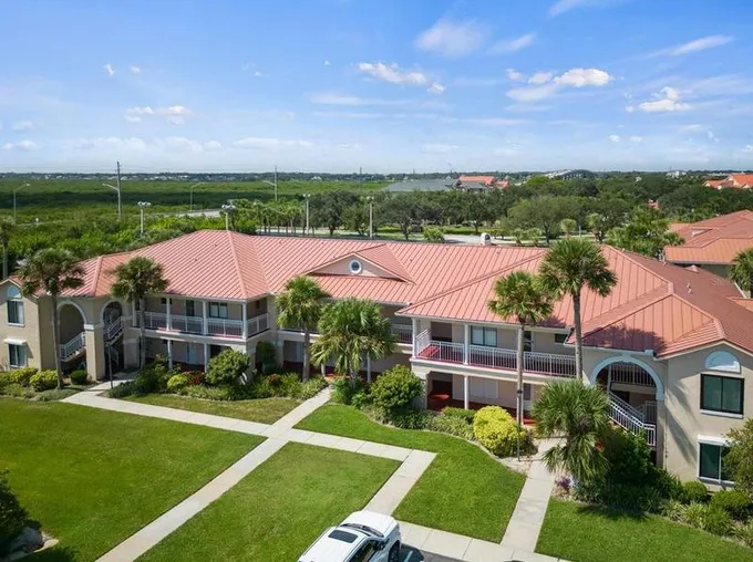 400 Bouchelle Dr #203, New Smyrna Beach, FL 32169 - MLS O6141003 for Sale