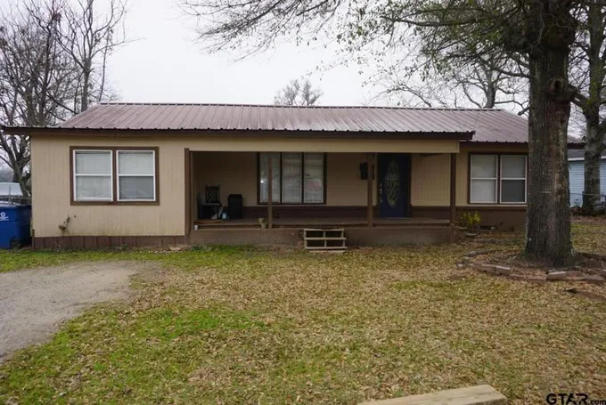 318 Dublin Ln, Jacksonville, TX 75766 for Sale