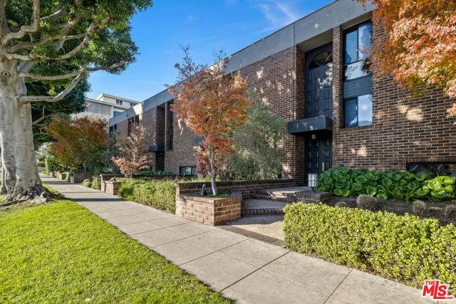 9321 Burton B, Beverly Hills CA 90210 for Sale