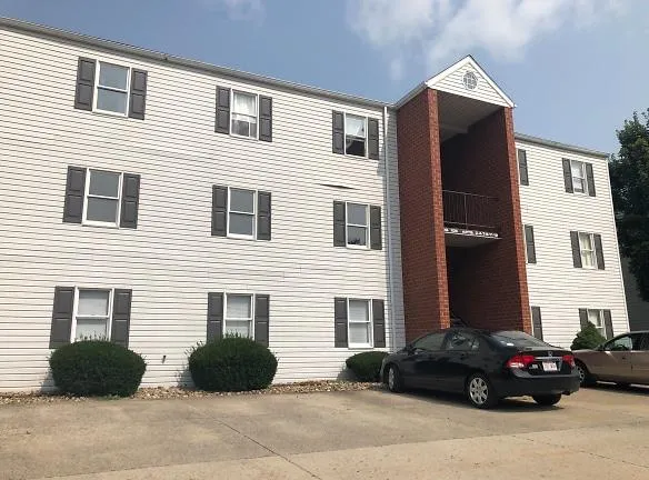 Barrington North Apartments - 108 Wedgewood Dr - Morgantown, WV Apartments for Rent