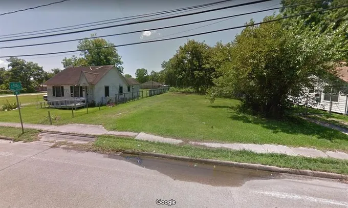 5106 Cavalcade St, Houston, TX 77026 for Sale