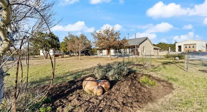 6380 West Fitzhugh Road, Dripping Springs, TX 78620 for Sale
