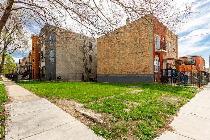 1001 South Campbell Avenue, Chicago, IL 60612 for Sale
