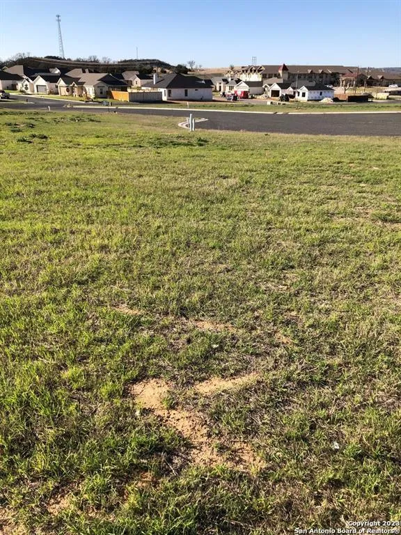 605 Taylor Ct, Fredericksburg, TX 78624 for Sale
