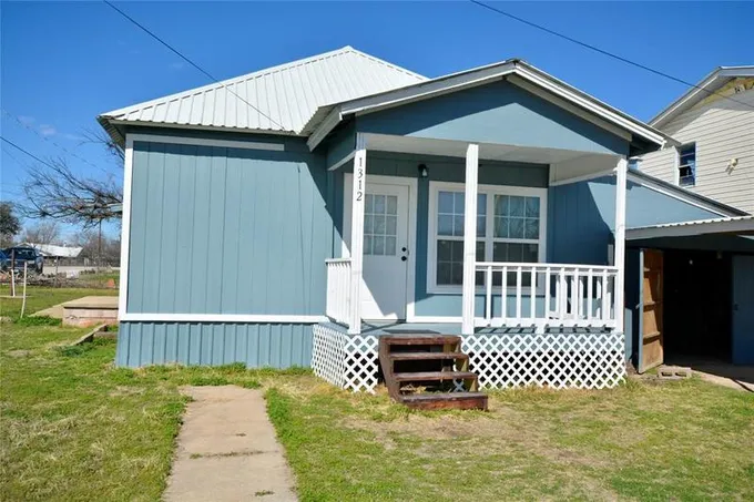 1312 7th, Goldthwaite, TX 76844 for Sale