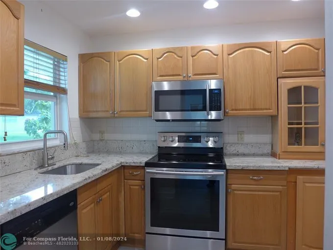 2810 Southwest Natura Boulevard, Unit D, Deerfield Beach, FL 33441 for Rent