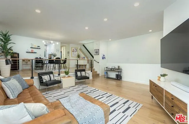 3023 Berkeley 10, Los Angeles CA 90026 for Sale