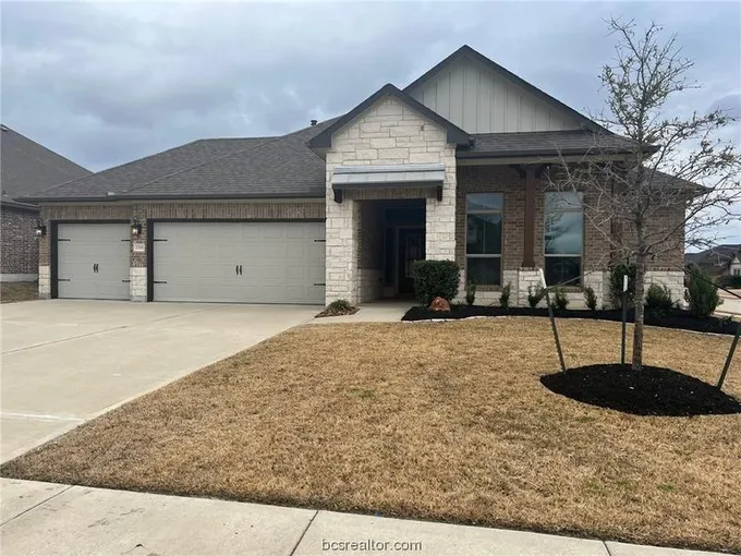 2700 Lakewell Lane, College Station, TX 77845 for Sale