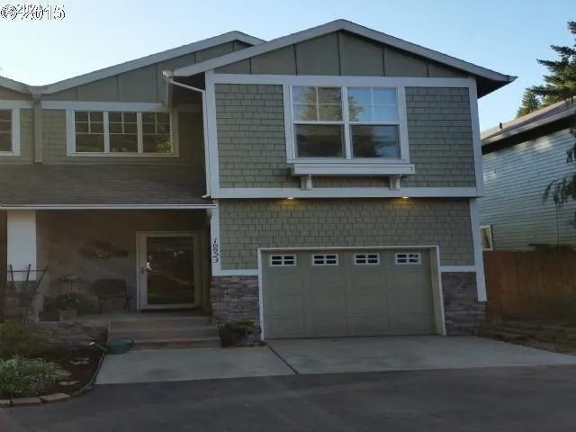 10923 N MOORE AVE, Portland OR 97217 for Sale