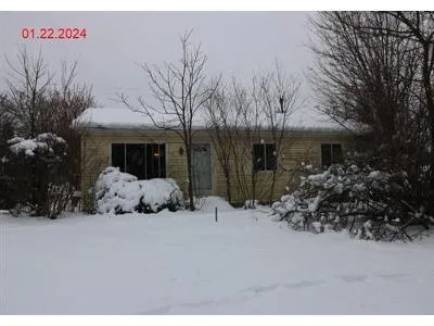 E Dryden Rd for Sale