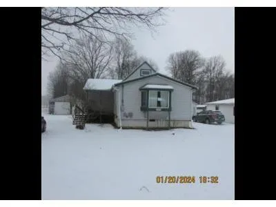 S Leavitt Rd SW for Sale