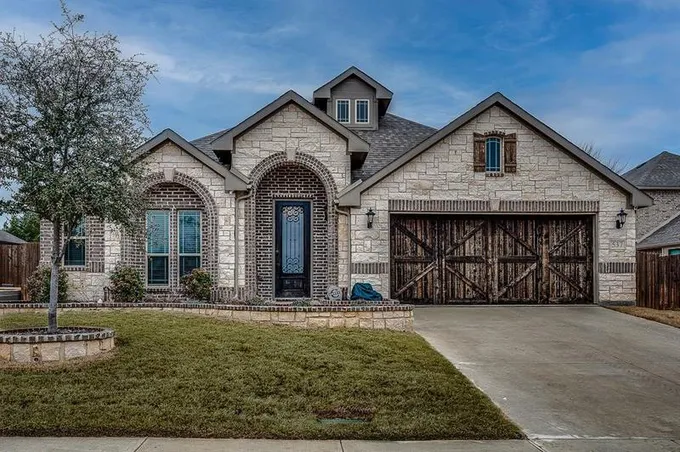537 Marigold Dr, Midlothian, TX 76065 for Sale