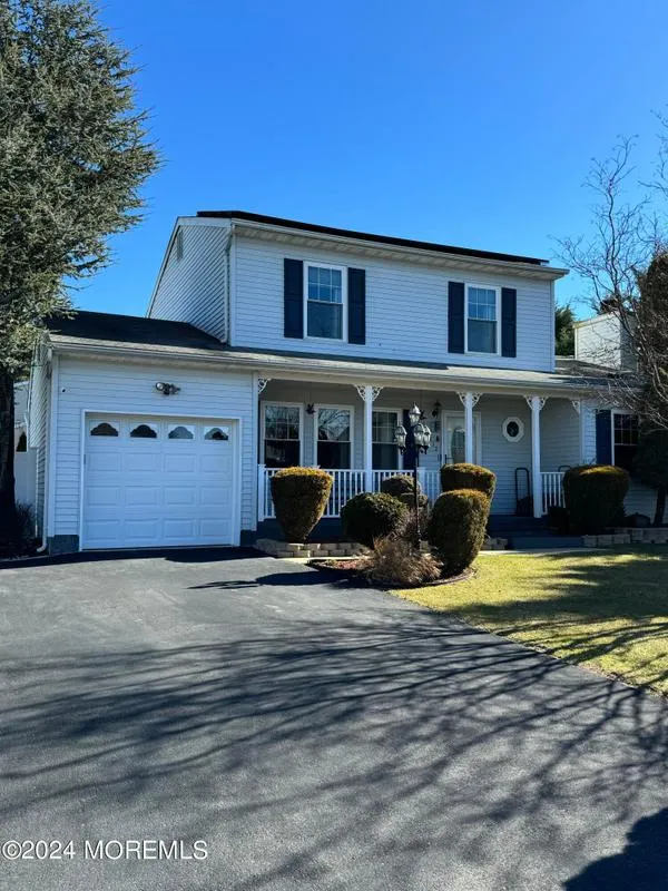 1512 Middleinteraction Street, Toms River, NJ 08757 for Sale