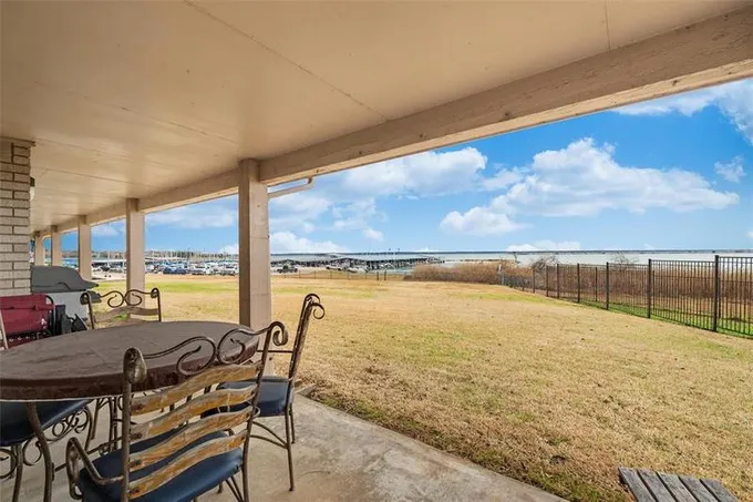 5946 Marina Dr #27, Garland, TX 75043 for Sale