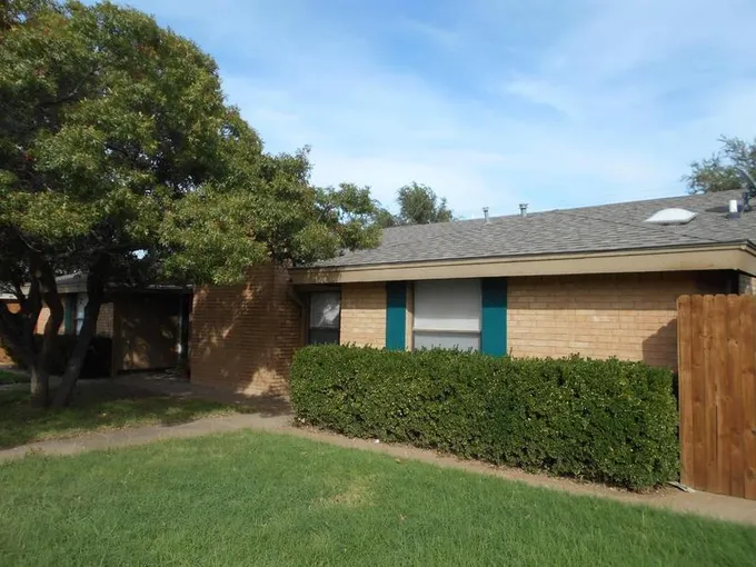 132 Troy Avenue, Lubbock, TX 79416 for Rent