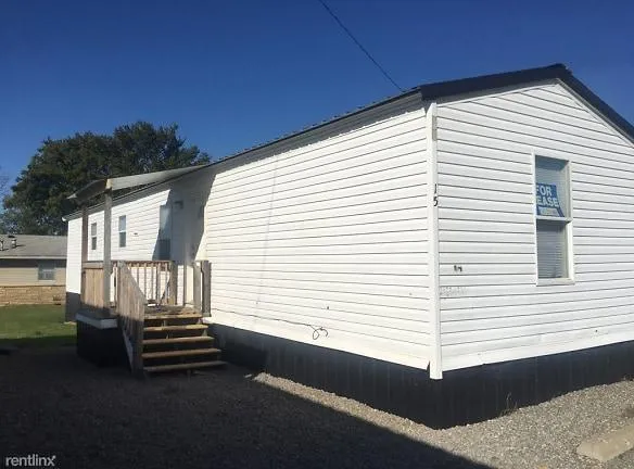 1219 W Choctaw St - Tahlequah, OK 74464 - Home For Rent