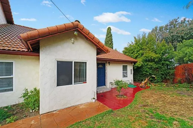 1830 Helix St, Spring Valley CA 91977 for Sale