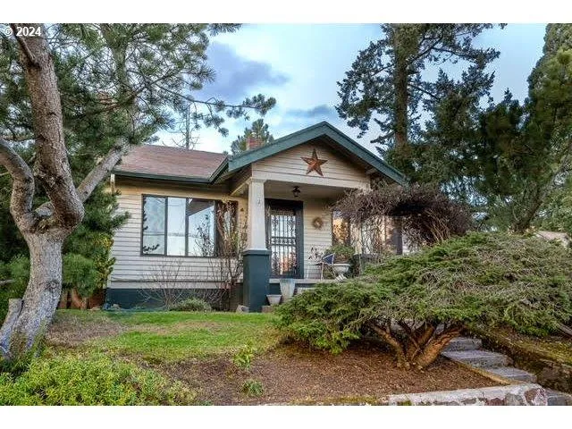 6959 NE STANTON ST, Portland OR 97213 for Sale