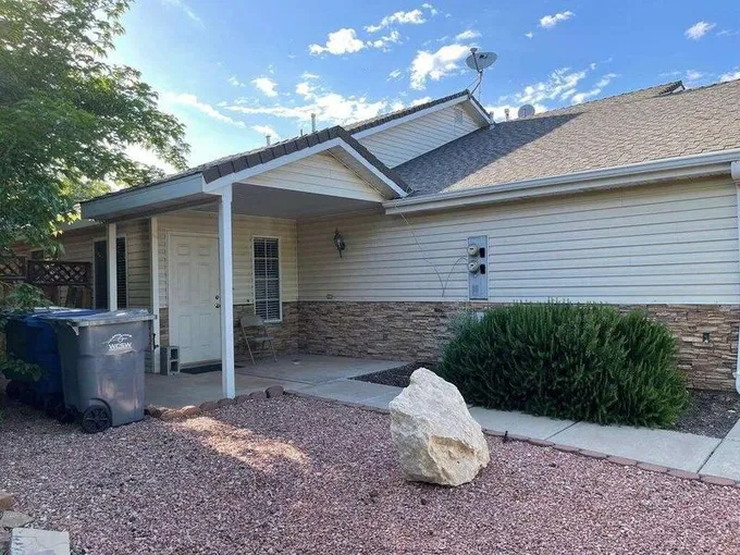 154 S 1930 W, Hurricane, UT 84737  621099429 for Sale