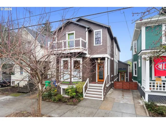 118 NE TILLAMOOK ST, Portland OR 97212 for Sale