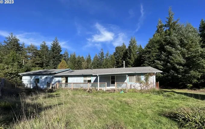 42112 Blanchard Dr, Port Orford, OR 97465 - MLS 23113708 for Sale