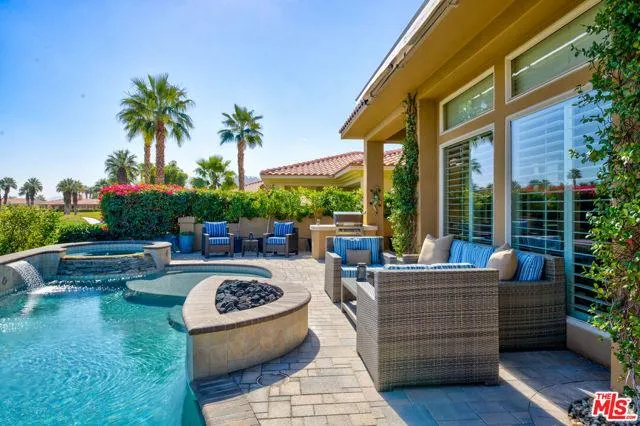 57158 MEDINAH, La Quinta CA 92253 for Sale