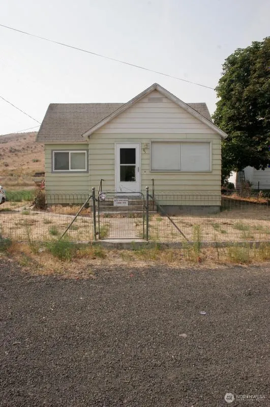 5 W 6th Ave, Odessa, WA 99159 - MLS 2188421 for Sale