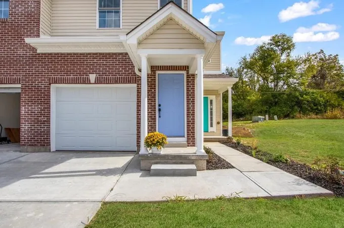 1530 Nowlin Ave #203, Lawrenceburg, IN 47025 - MLS 202008 for Sale