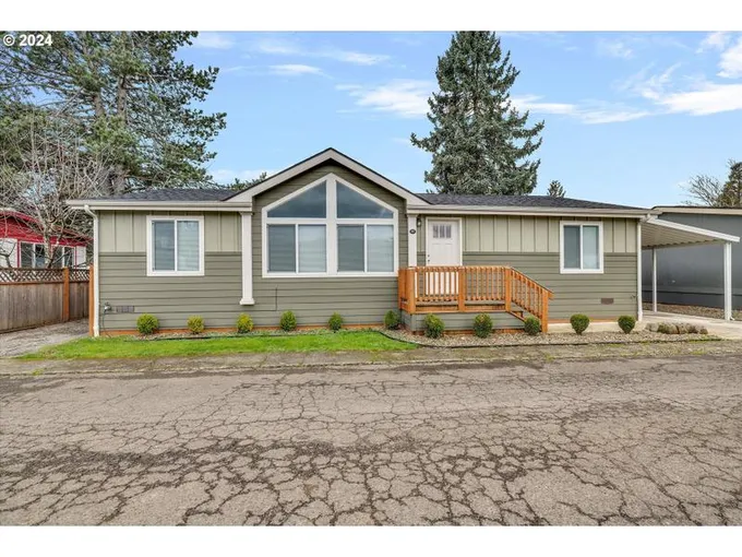 10701 SE HIGHWAY 212 D6, Clackamas OR 97015 for Sale