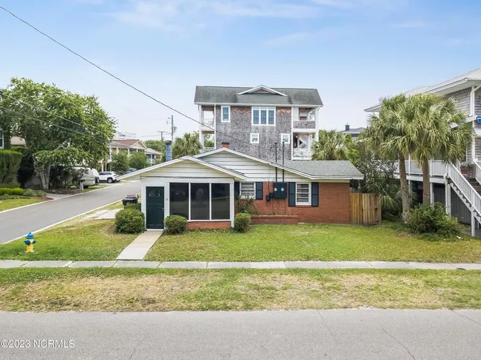 21 Island Drive, Wrightsville Beach, NC 28480 for Sale