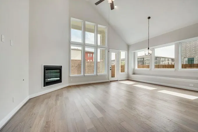 2350 Purdue Avenue, Irving, TX 75062 for Sale