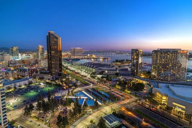 550 Front St 2305, San Diego CA 92101 for Sale
