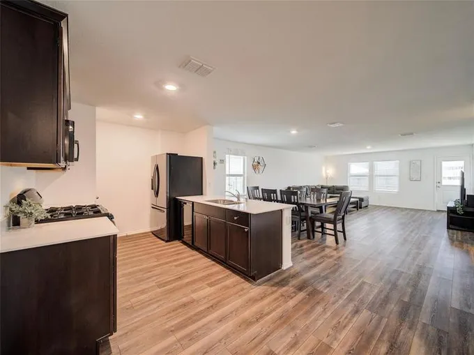 340 Red Rock Trail, Fort Worth, TX 76052 for Sale