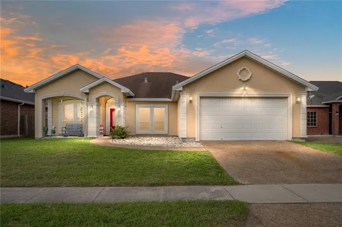 6702 Lens Drive, Corpus Christi, TX 78414 for Sale