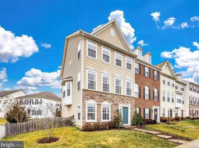 310 East Wainscot Drive, New Market, MD 21774 - MLS MDFR2043216 for Sale