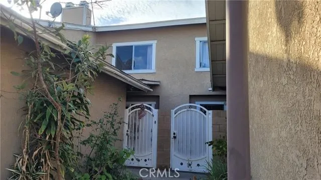 928 Willardson 7, Santa Ana CA 92703 for Sale