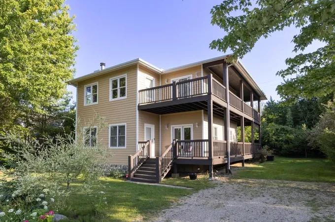 7264 B St, South Haven, MI 49090 - MLS 23134401 for Sale