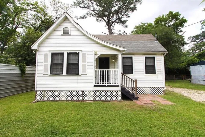 892 Mansfield St, Houston, TX 77091 for Sale