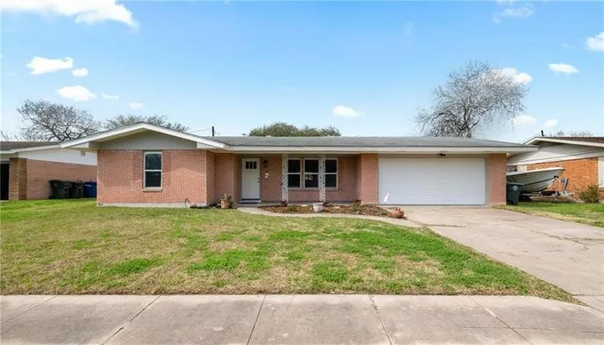 1411 Casa De Oro Dr, Corpus Christi, TX 78411 for Sale
