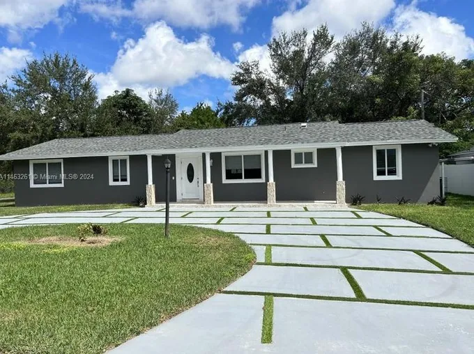 12601 SW 89th Ave, Miami, FL 33176 - MLS A11463261 for Sale