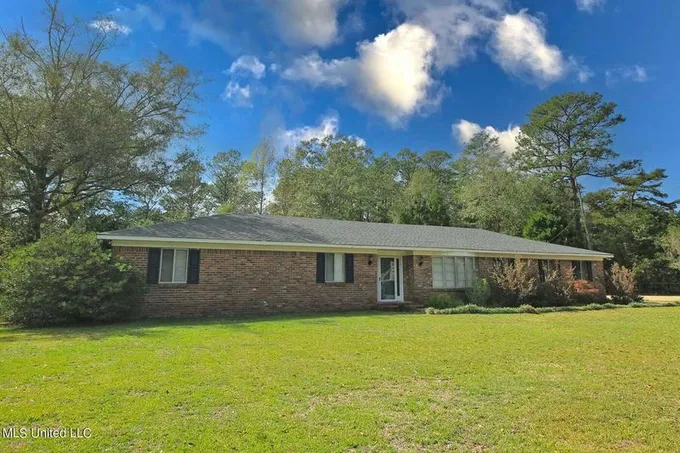 86 Teresa Drive, Lucedale, MS 39452  606029005 for Sale