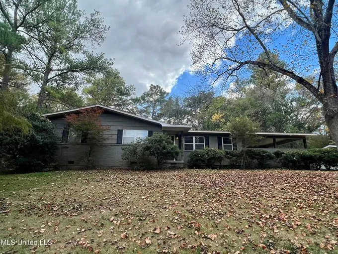 1621 Winchester St, Jackson, MS 39211  MLS# 4062980 for Sale