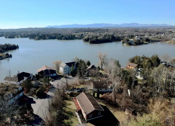 16 Lakeshore Court, Athens, NY 12015  614507247 for Sale