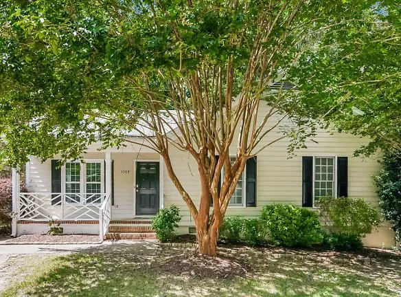 1509 Long Cove Ct - Raleigh, NC 27604 - Home For Rent