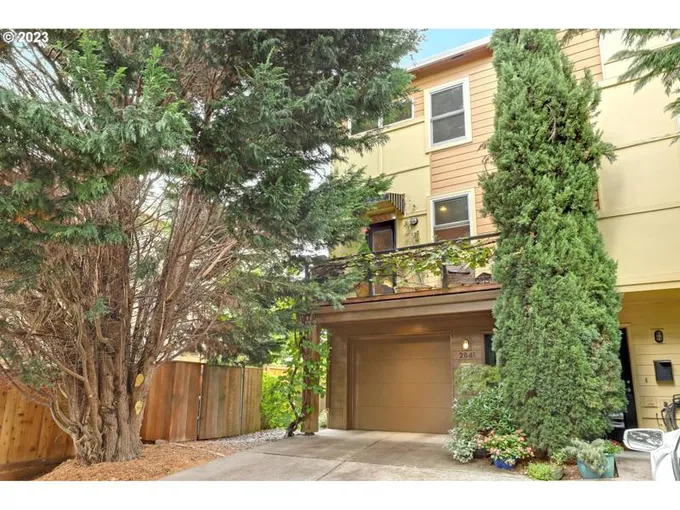 2841 SE SCHILLER ST, Portland OR 97202 for Sale