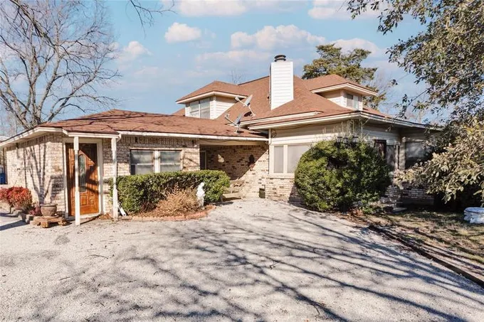 401 N Trinity St, Decatur, TX 76234 for Sale