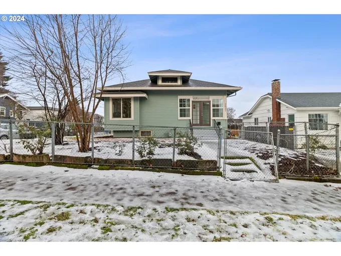 2632 SE GLADSTONE ST, Portland OR 97202 for Sale